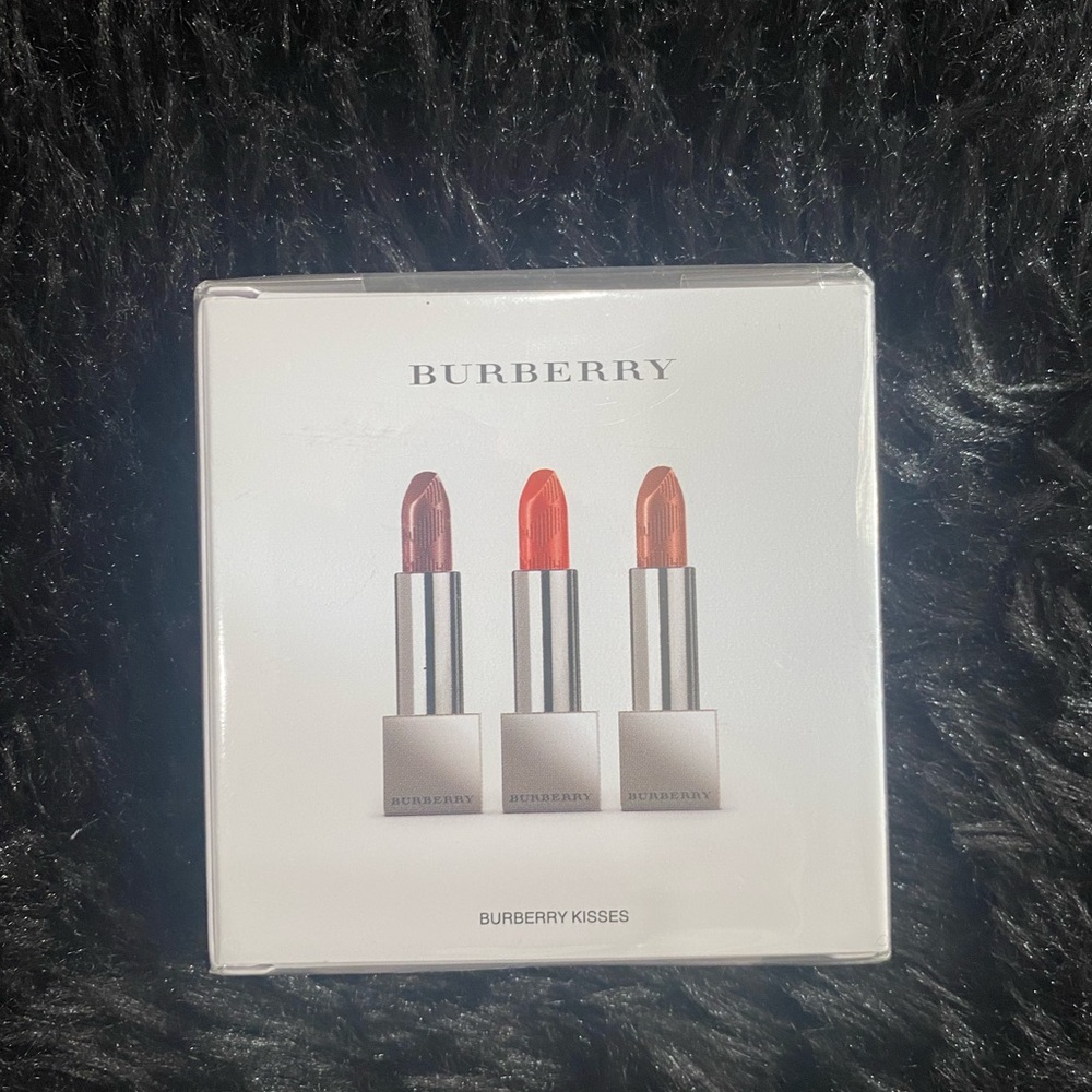 Burberry Kisses lip trio